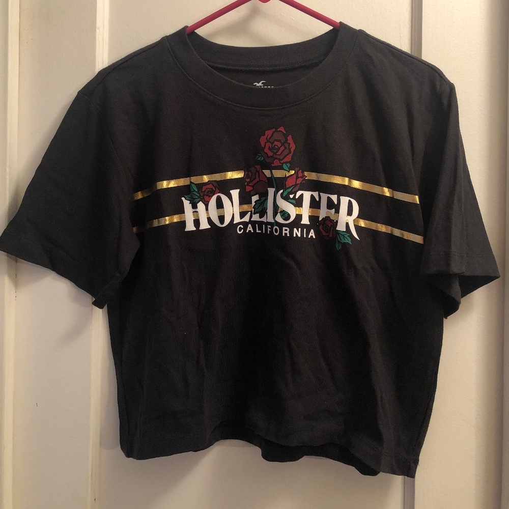 Black Hollister graphic crop top with gold stripes & red roses